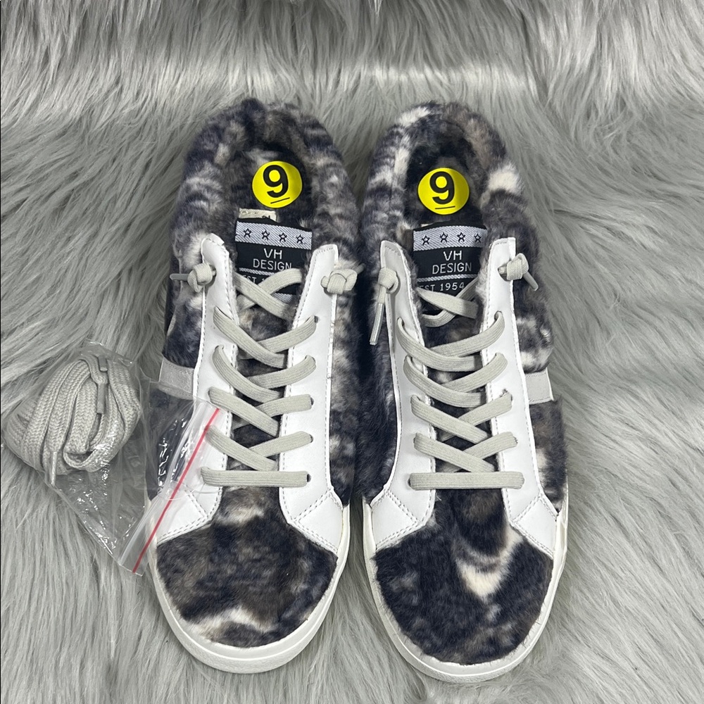 NWT Vintage Havana Gray and White Furry Slip-On Sneakers